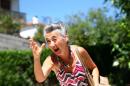 Femmes au bord de 17 * 4368 x 2912 * (3.81MB)